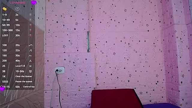 Snapshot of emmydurant chatting on December 3, 2025, 7:24 pm emmydurant online show from December 3, 2025, 7:24 pm