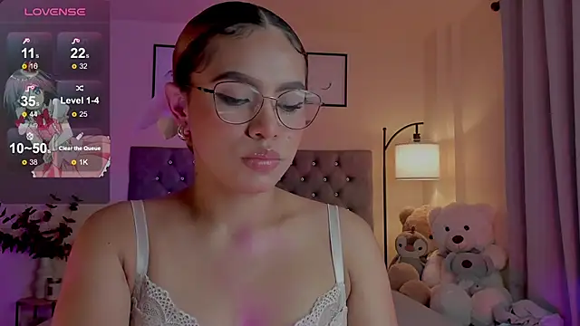 Snapshot of OxanaFedorova1- chatting on April 9, 2026, 8:59 pm OxanaFedorova1- online show from April 9, 2026, 8:59 pm