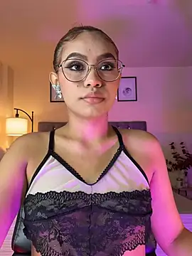 Snapshot of OxanaFedorova1- chatting on May 16, 2026, 8:41 pm OxanaFedorova1- online show from May 16, 2026, 8:41 pm