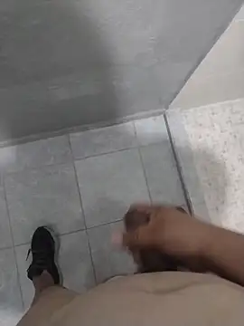 Santiagoqro85 online show from December 19, 2025, 5:26 pm