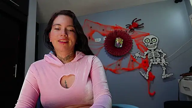 Snapshot of iriss_cardenas chatting on October 28, 2025, 11:31 am iriss cardenas online show from October 28, 2025, 11:31 am