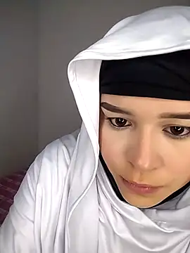 Snapshot of rhizanthella_ chatting on September 18, 2025, 11:19 pm rhizanthella  online show from September 18, 2025, 11:19 pm