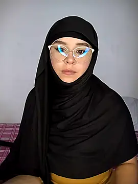 Snapshot of rhizanthella_ chatting on September 15, 2025, 9:37 pm rhizanthella  online show from September 15, 2025, 9:37 pm