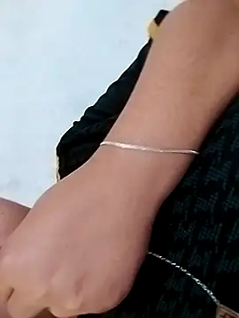 Snapshot of luzmelzinha chatting on September 22, 2025, 2:56 pm luzmelzinha online show from September 22, 2025, 2:56 pm