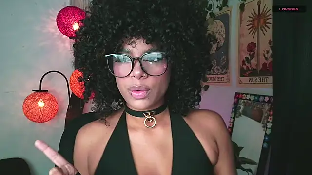 Raven luv online show from September 14, 2025, 9:26 pm