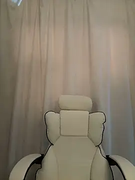 Snapshot of wly2028 chatting on October 4, 2025, 4:58 am wly2028 online show from October 4, 2025, 4:58 am