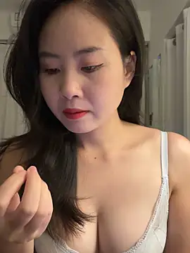 Snapshot of wly2028 chatting on October 30, 2025, 12:58 pm wly2028 online show from October 30, 2025, 12:58 pm