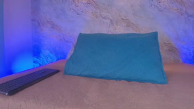 abbyrouss  online show from November 14, 2025, 3:10 am