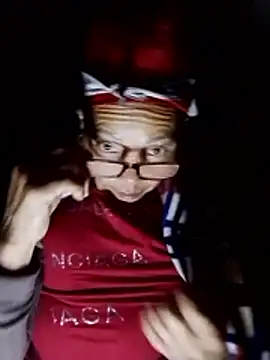 -Xuka-200 online show from November 21, 2025, 11:04 pm