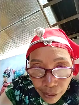 -Xuka-200 online show from April 20, 2026, 5:21 am