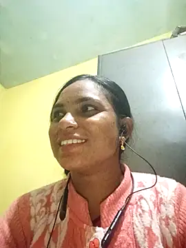 Snapshot of Notyriya7 chatting on December 15, 2025, 2:23 pm Notyriya7 online show from December 15, 2025, 2:23 pm