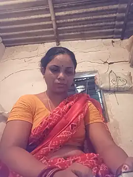 Notyriya7 online show from May 19, 2026, 2:29 am