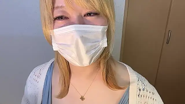 Snapshot of kitty_kyoto chatting on May 18, 2026, 3:06 pm kitty kyoto online show from May 18, 2026, 3:06 pm