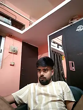 soniriyaa010101 online show from April 3, 2026, 9:27 am