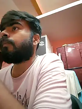 soniriyaa010101 online show from November 6, 2025, 9:13 am