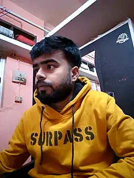 soniriyaa010101 online show from December 1, 2025, 1:12 pm