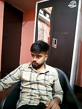 soniriyaa010101 online show from February 3, 2026, 10:31 am