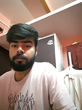 soniriyaa010101 online show from November 7, 2025, 9:03 am