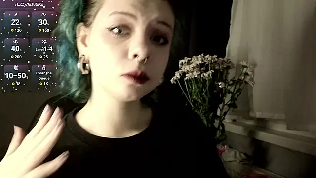 Snapshot of Alice_Zev chatting on October 28, 2025, 4:28 pm Alice Zev online show from October 28, 2025, 4:28 pm