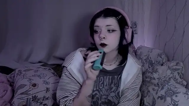 Alice Zev online show from April 10, 2026, 12:17 am