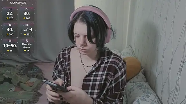 Snapshot of Alice_Zev chatting on May 20, 2026, 2:25 pm Alice Zev online show from May 20, 2026, 2:25 pm