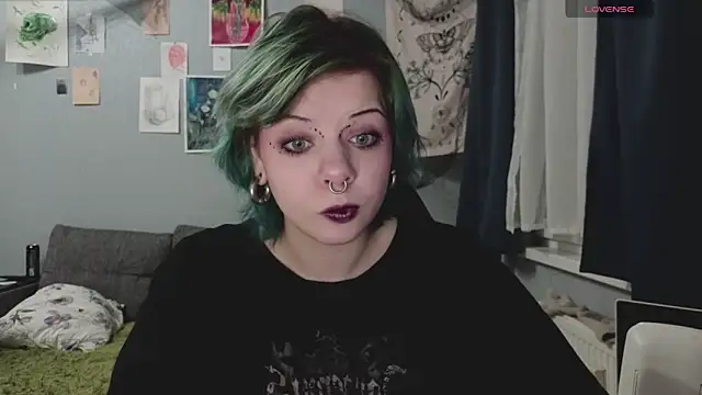 Snapshot of Alice_Zev chatting on October 3, 2025, 7:15 pm Alice Zev online show from October 3, 2025, 7:15 pm