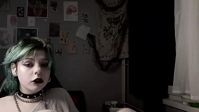 Snapshot of Alice_Zev chatting on October 25, 2025, 2:33 am Alice Zev online show from October 25, 2025, 2:33 am