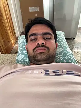 Snapshot of sunnu_97_ chatting on January 6, 2026, 5:00 am sunnu 97 online show from January 6, 2026, 5:00 am