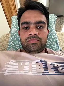 Snapshot of sunnu_97_ chatting on February 20, 2026, 5:04 am sunnu 97 online show from February 20, 2026, 5:04 am