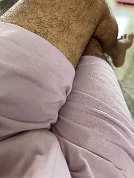 sunnu 97  online show from October 19, 2025, 6:05 am