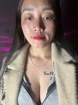 chipp-bong online show from November 22, 2025, 12:37 pm