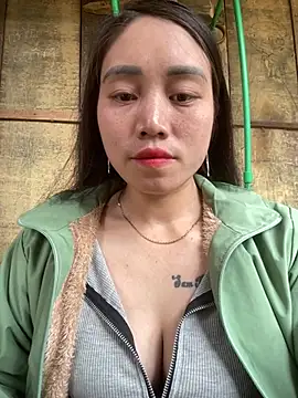 chipp-bong online show from February 5, 2026, 4:08 am