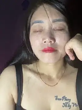 chipp-bong online show from November 10, 2025, 1:21 am