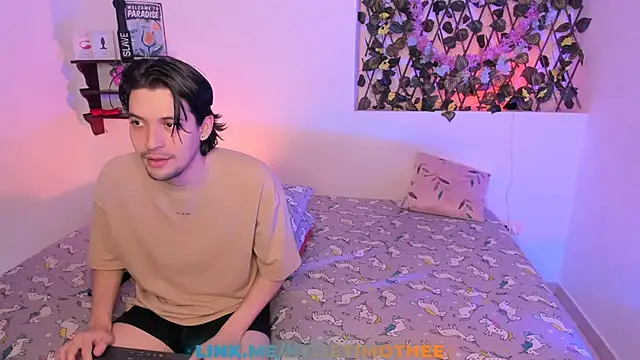 Snapshot of kylietimothee chatting on May 16, 2026, 4:39 pm kylietimothee online show from May 16, 2026, 4:39 pm