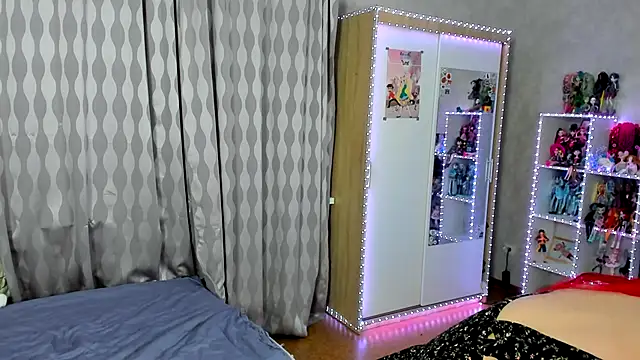 Snapshot of Margot_Berry chatting on September 14, 2025, 6:30 pm Margot Berry online show from September 14, 2025, 6:30 pm