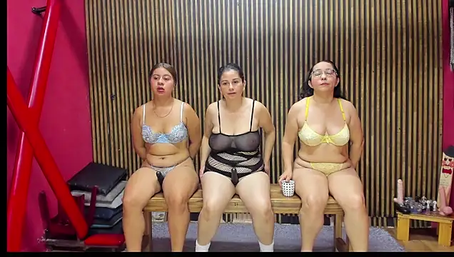 VantablackBDSMShow  online show from December 15, 2025, 12:33 pm