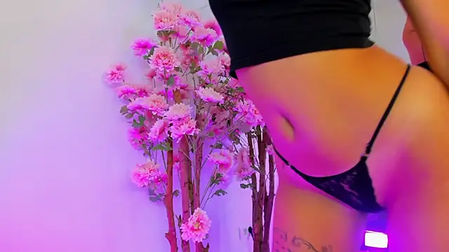 Snapshot of Sugar_Maple chatting on September 16, 2025, 5:30 am Sugar Maple online show from September 16, 2025, 5:30 am