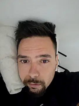 Snapshot of Arthur_Rj_21 chatting on October 29, 2025, 10:52 pm Arthur Rj 21 online show from October 29, 2025, 10:52 pm