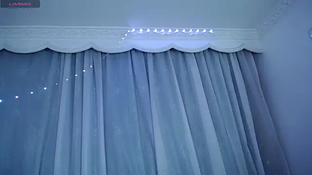 alahia sw online show from October 3, 2025, 3:52 am