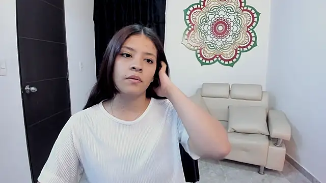 Snapshot of Candy_fox_19 chatting on February 13, 2026, 4:07 pm Candy fox 19 online show from February 13, 2026, 4:07 pm