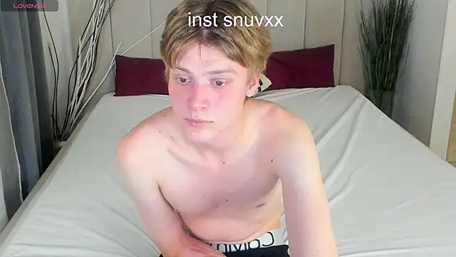 LouieEvans online show from October 27, 2025, 7:48 pm