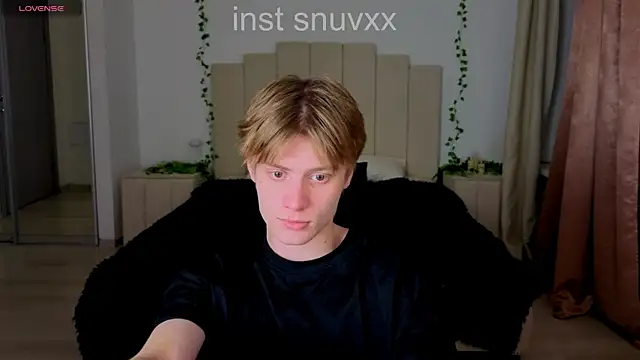 LouieEvans online show from October 29, 2025, 9:25 pm