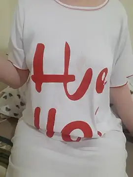 Snapshot of Lamya-dalo3a chatting on November 1, 2025, 12:17 am Lamya-dalo3a online show from November 1, 2025, 12:17 am