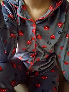 Snapshot of Lamya-dalo3a chatting on February 8, 2026, 3:10 pm Lamya-dalo3a online show from February 8, 2026, 3:10 pm