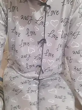 Snapshot of Lamya-dalo3a chatting on October 27, 2025, 1:06 am Lamya-dalo3a online show from October 27, 2025, 1:06 am