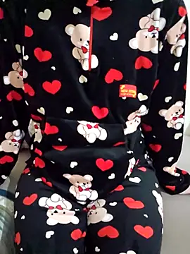 Snapshot of Lamya-dalo3a chatting on March 8, 2026, 12:05 am Lamya-dalo3a online show from March 8, 2026, 12:05 am