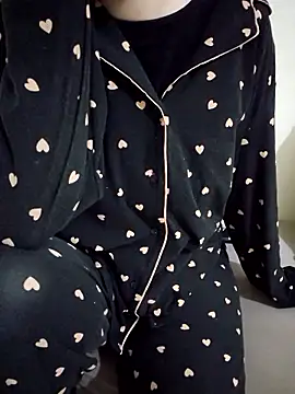 Snapshot of Lamya-dalo3a chatting on January 16, 2026, 1:42 am Lamya-dalo3a online show from January 16, 2026, 1:42 am