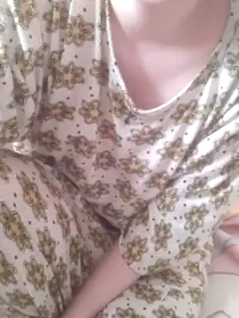 Snapshot of Lamya-dalo3a chatting on October 30, 2025, 12:58 pm Lamya-dalo3a online show from October 30, 2025, 12:58 pm