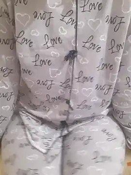 Snapshot of Lamya-dalo3a chatting on November 22, 2025, 12:10 am Lamya-dalo3a online show from November 22, 2025, 12:10 am