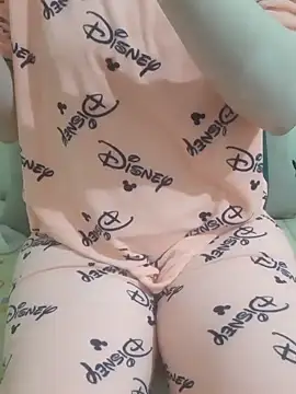 Snapshot of Lamya-dalo3a chatting on November 18, 2025, 11:37 pm Lamya-dalo3a online show from November 18, 2025, 11:37 pm